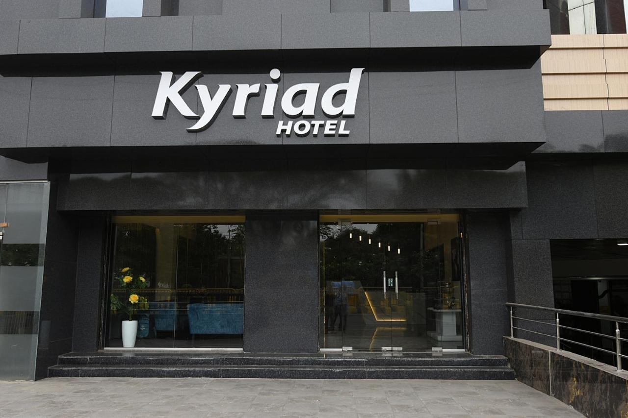 Kyriad Hotel Pimpri Exterior photo